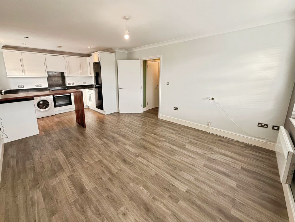 Property photo 3 of 11 Image