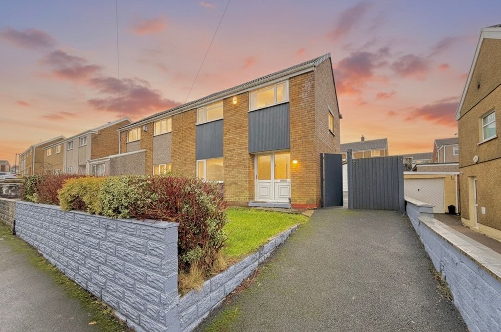 Property photo 1 of 21 4769050