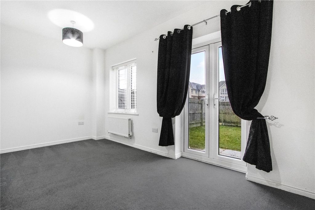 Property photo 3 of 11 Picture No. 16