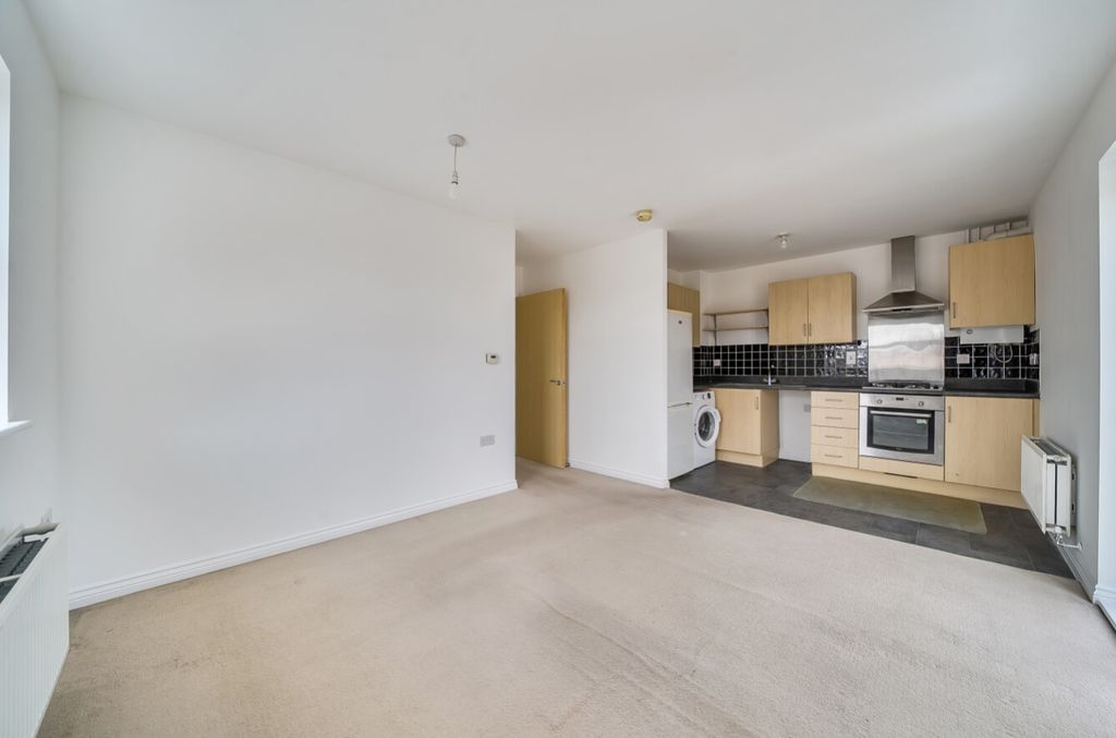 Property photo 2 of 18 1401059-13-6968c6d072B7B