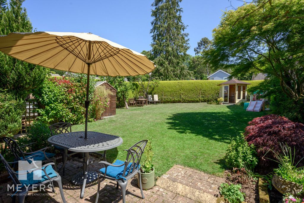 Property photo 2 of 25