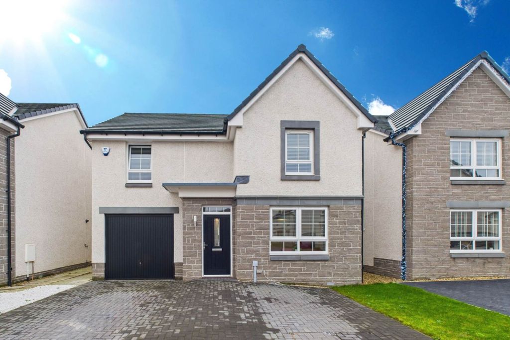 Property photo 1 of 26