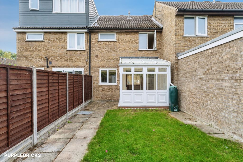Property photo 3 of 27