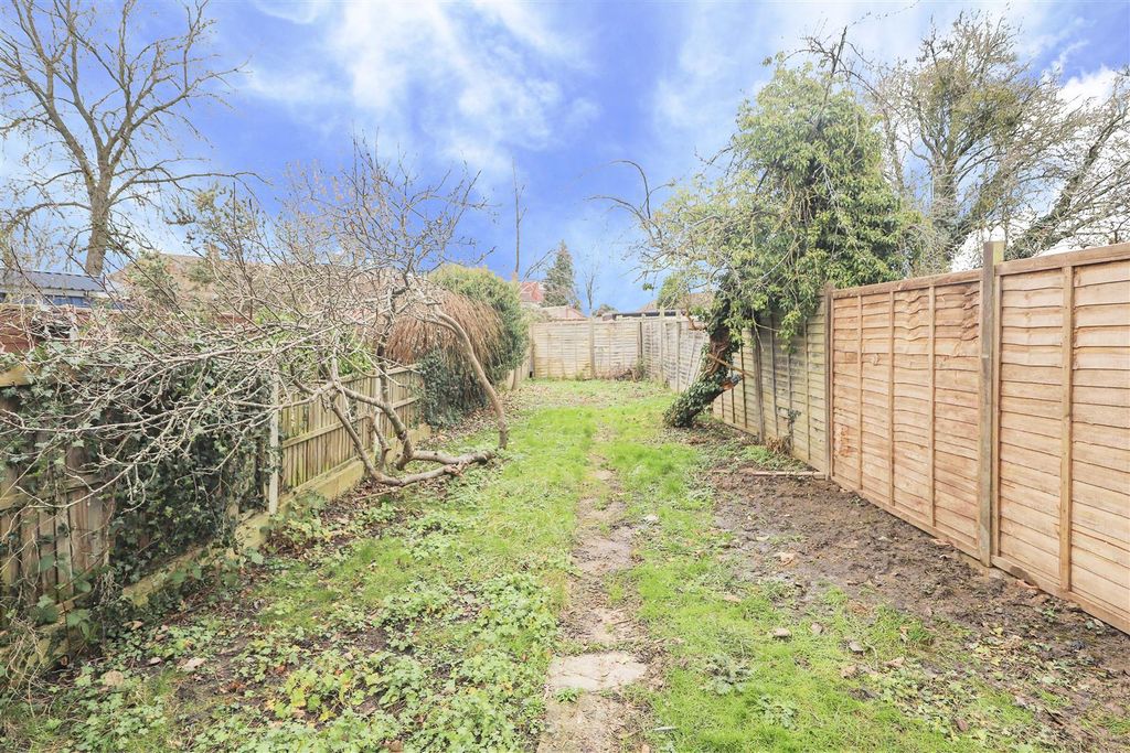 Property photo 2 of 7