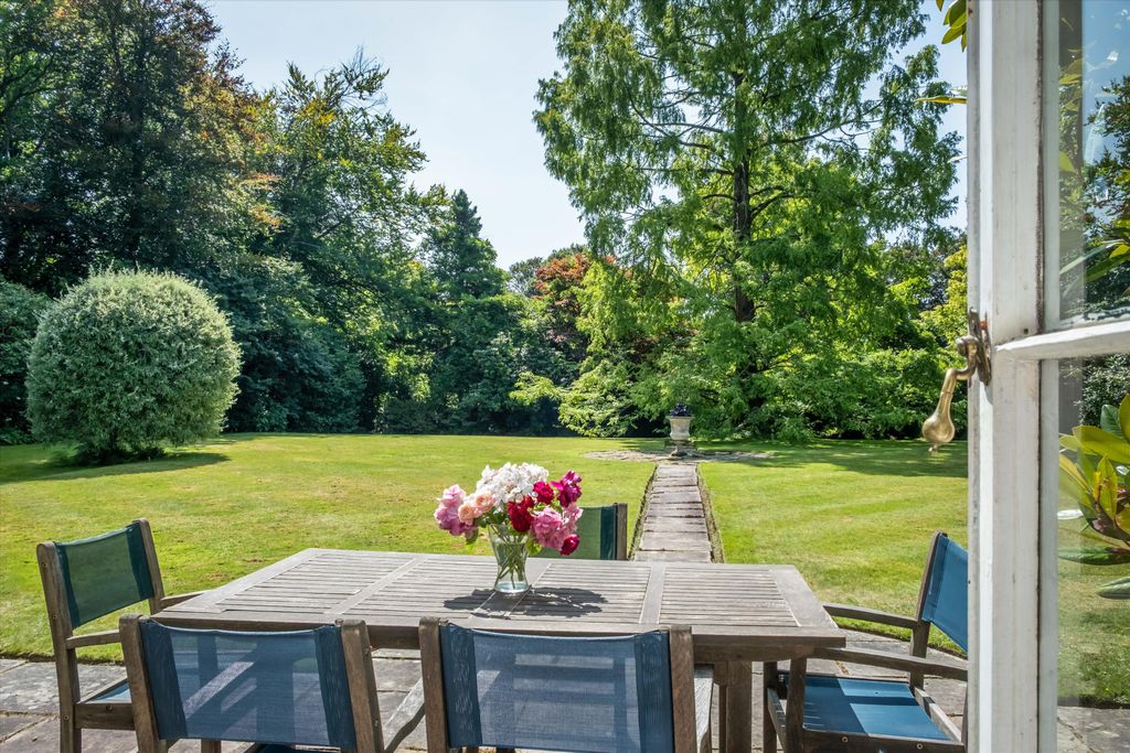 Property photo 3 of 24 Image