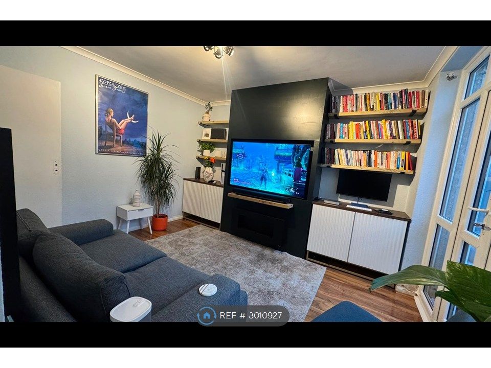 Property photo 3 of 20