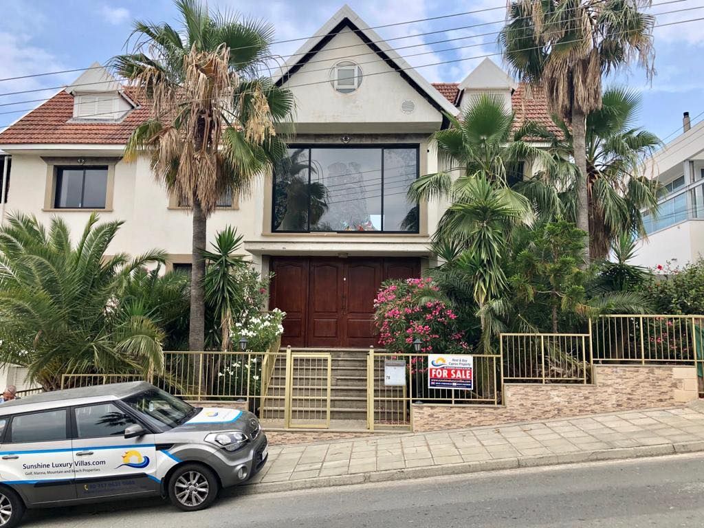 Property photo 1 of 34