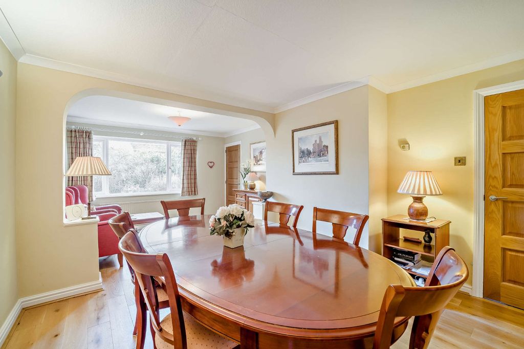 Property photo 3 of 17 Picture No. 11