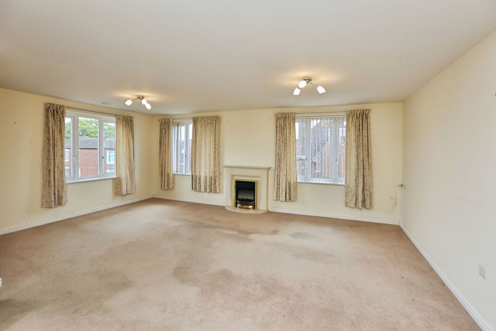 Property photo 3 of 11 Pbox-Img.Jpg