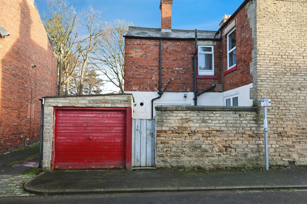 Property photo 2 of 13 Pbox-Img.Jpg