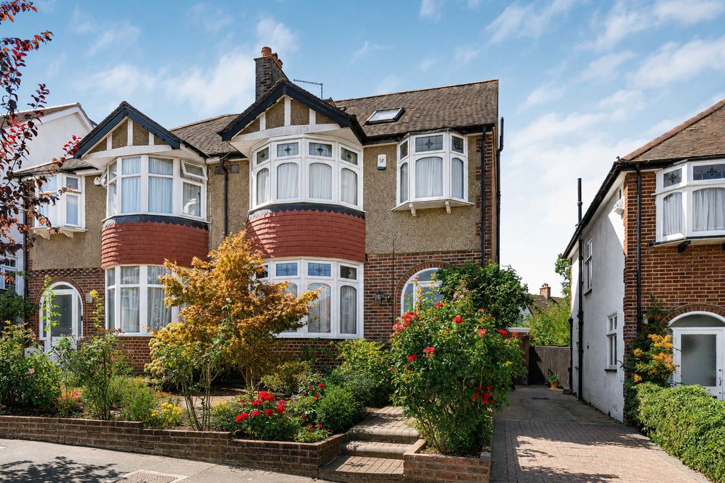 Property photo 1 of 17