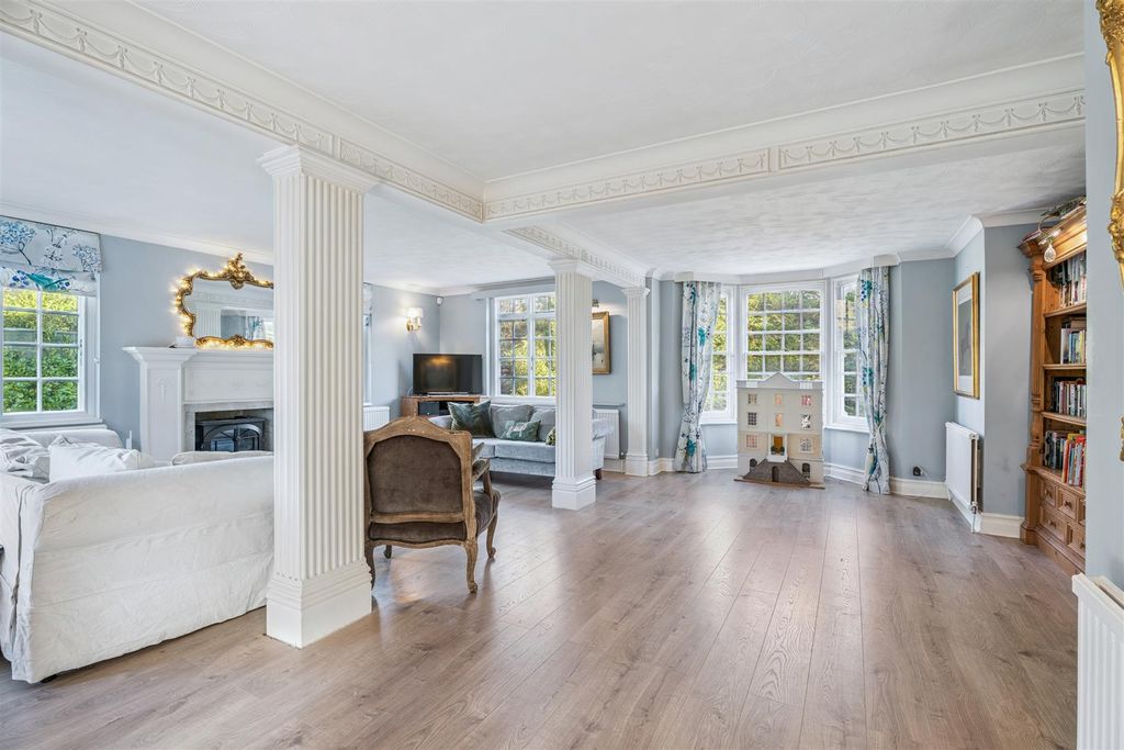 Additional image 6 of 5 bed detached house for saleHeath Road, Leighton Buzzard, Bedfordshire LU7