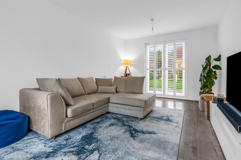 Property photo 3 of 27 Internal-2.Jpg