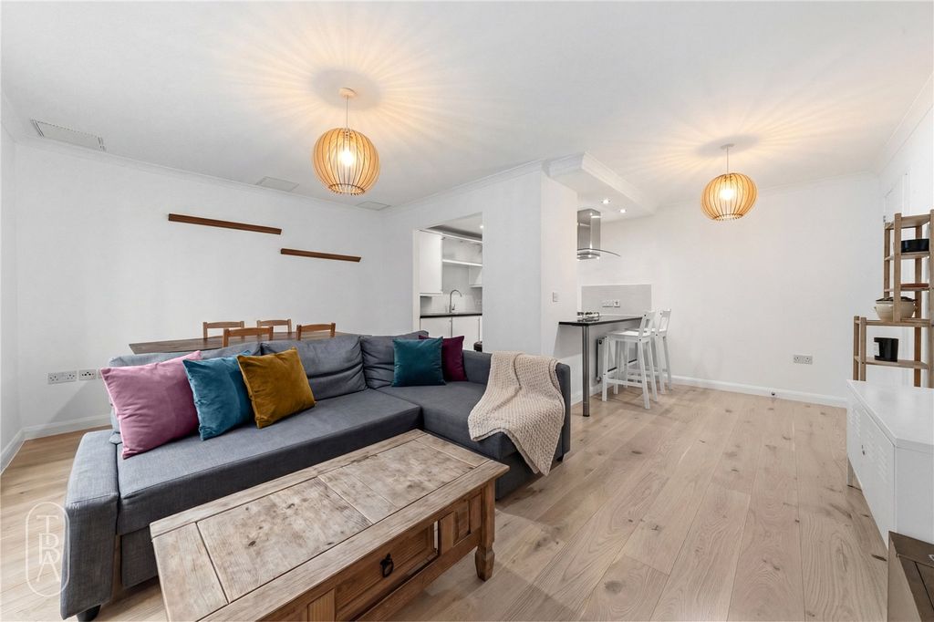 Property photo 3 of 15 Picture No. 27