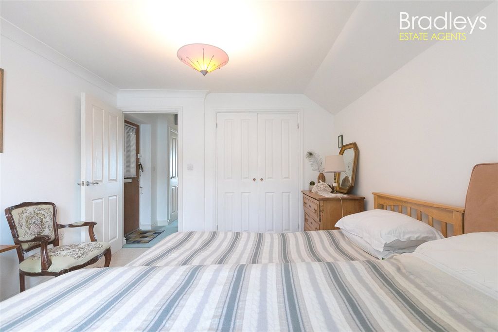 Additional image 10 of 1 bed flat for saleChyandour Cliff, Penzance, Cornwall TR18