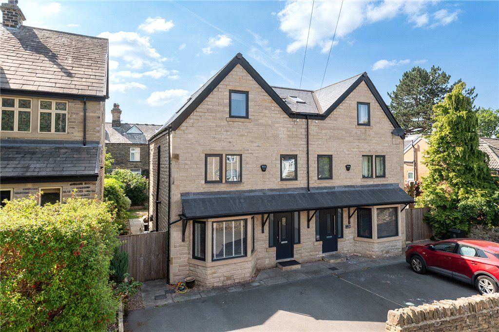 Property photo 1 of 32 Dallam Road