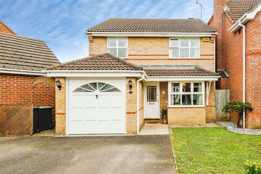 Property photo 1 of 18