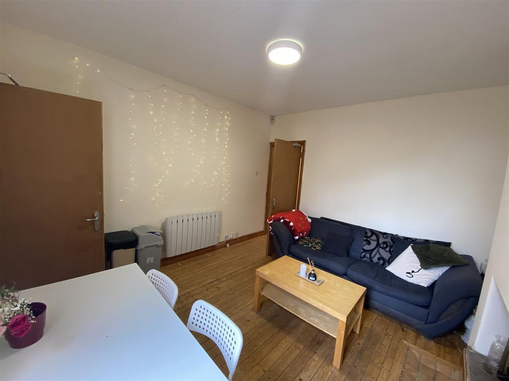 Property photo 3 of 25 Img_2382.Jpg