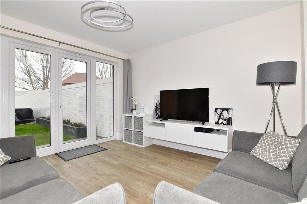 Property photo 3 of 10 Kitchen/Family Room