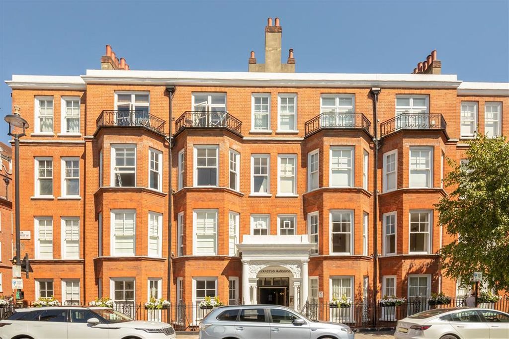 Property photo 1 of 2