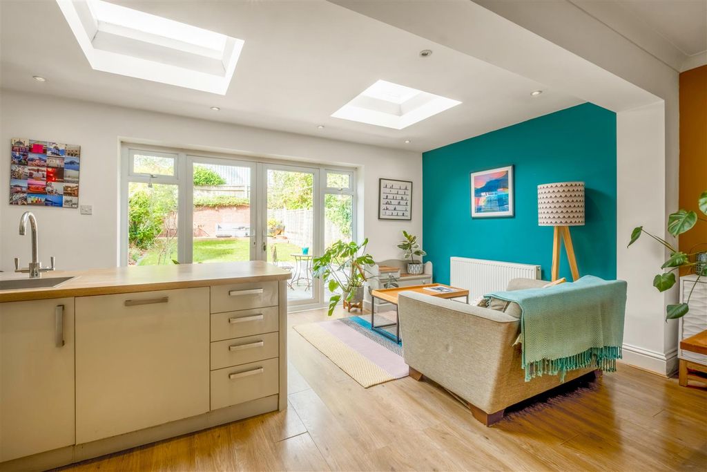 Property photo 2 of 27 283 Portland Rd-6.Jpg