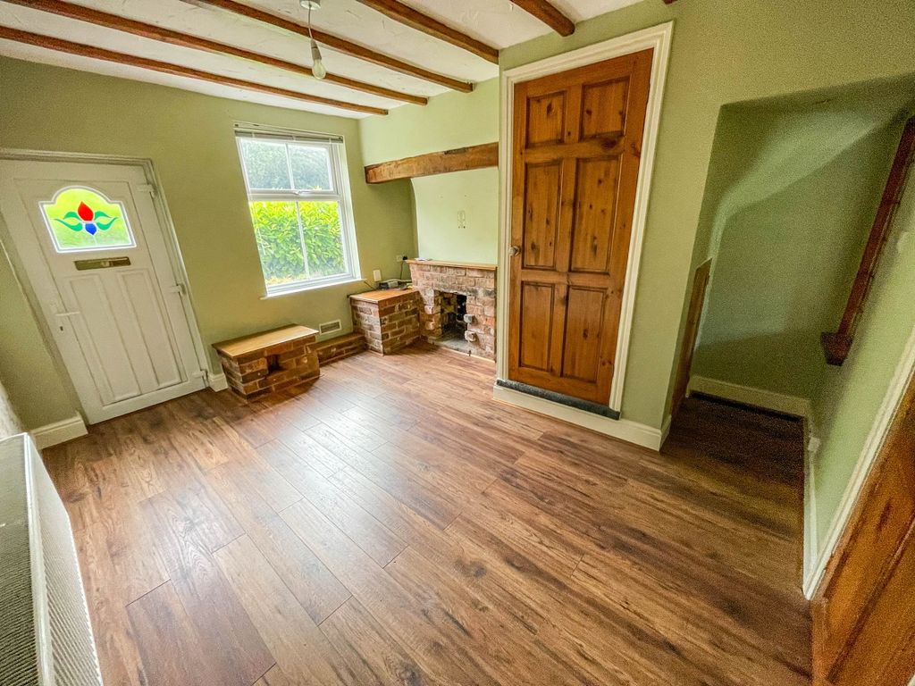 Property photo 2 of 10 Living Room