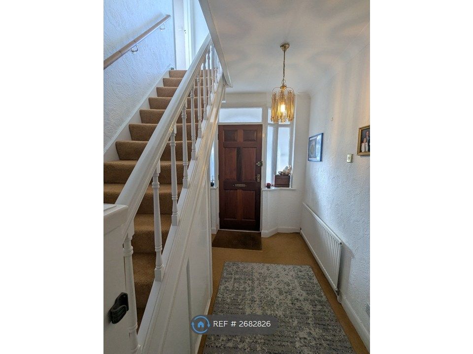 Property photo 3 of 24