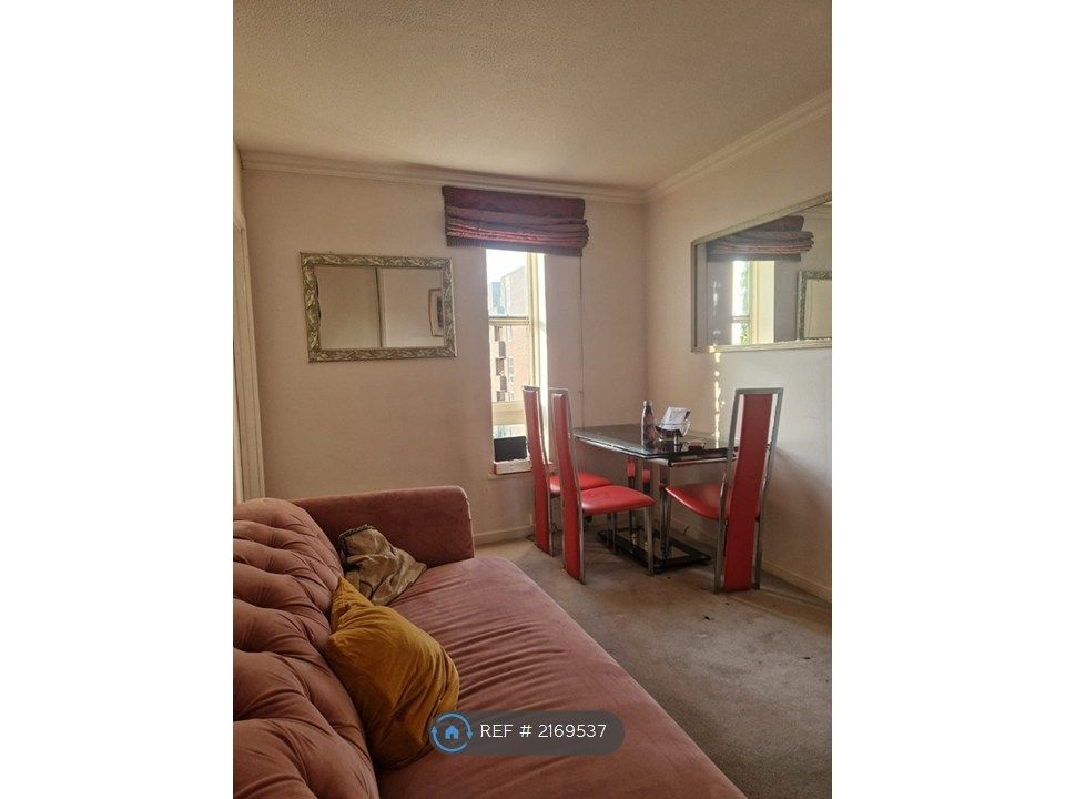 Property photo 3 of 17 Sitting Room. With Dinning Area