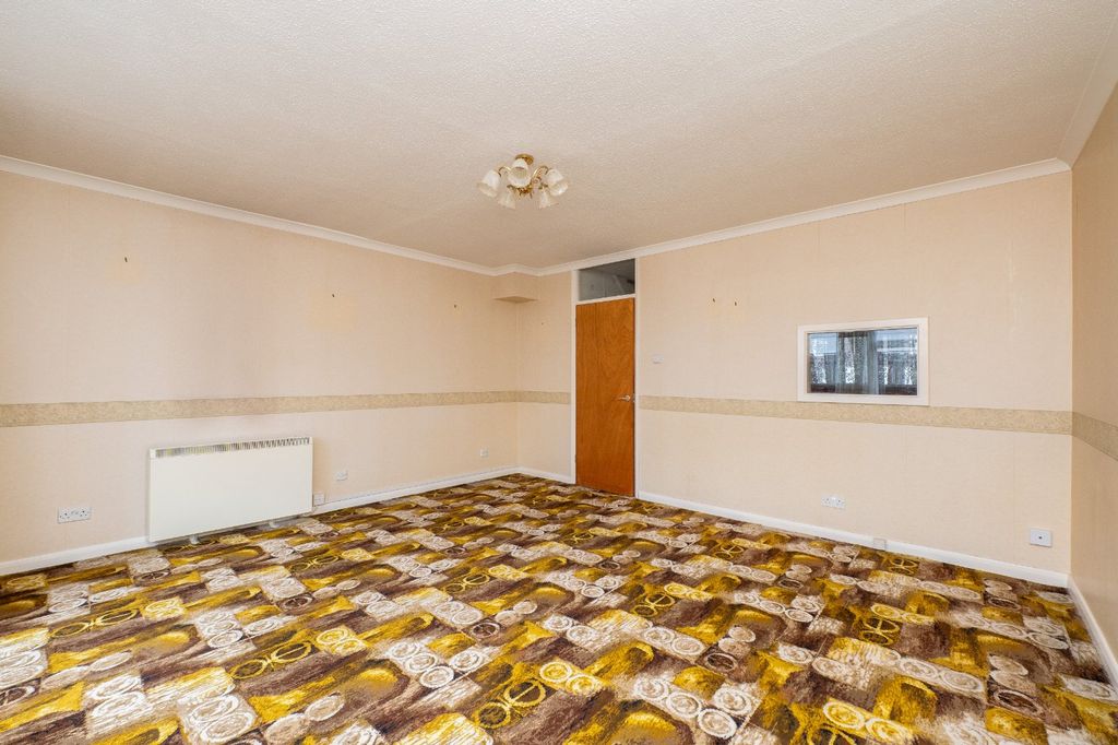 Property photo 3 of 16 Picture No. 06
