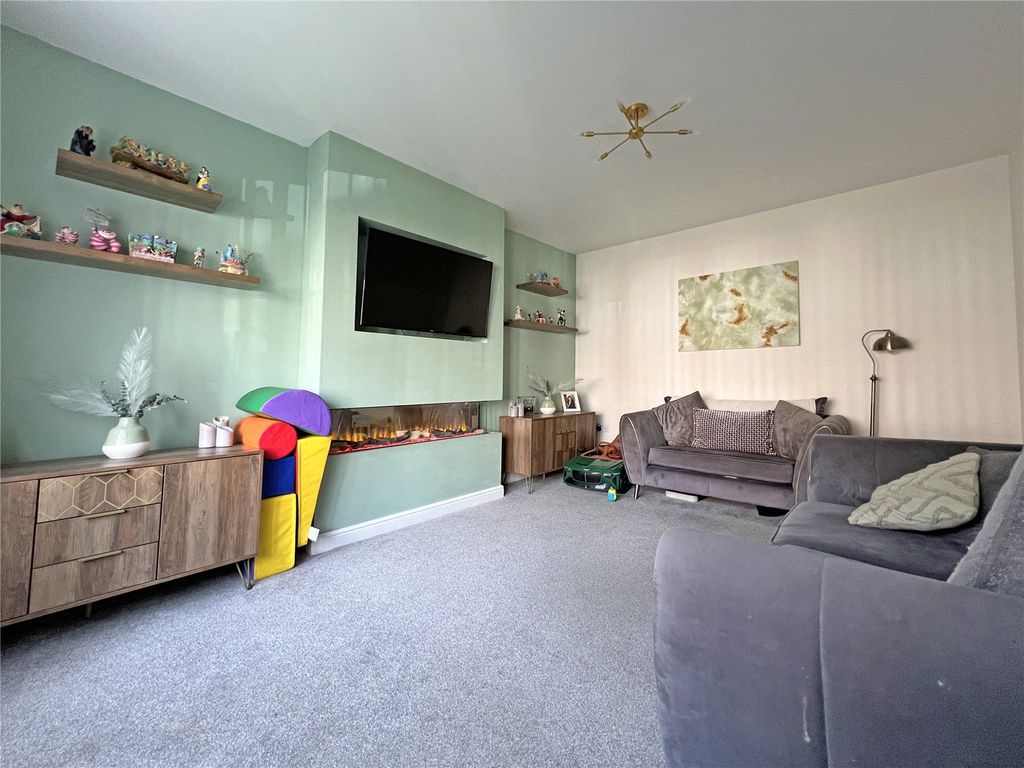 Property photo 3 of 16 Picture No. 16