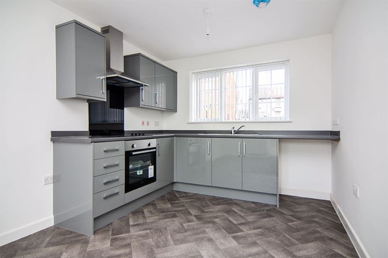 Property photo 2 of 14 Photo 7