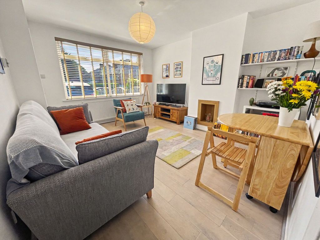 Property photo 2 of 19
