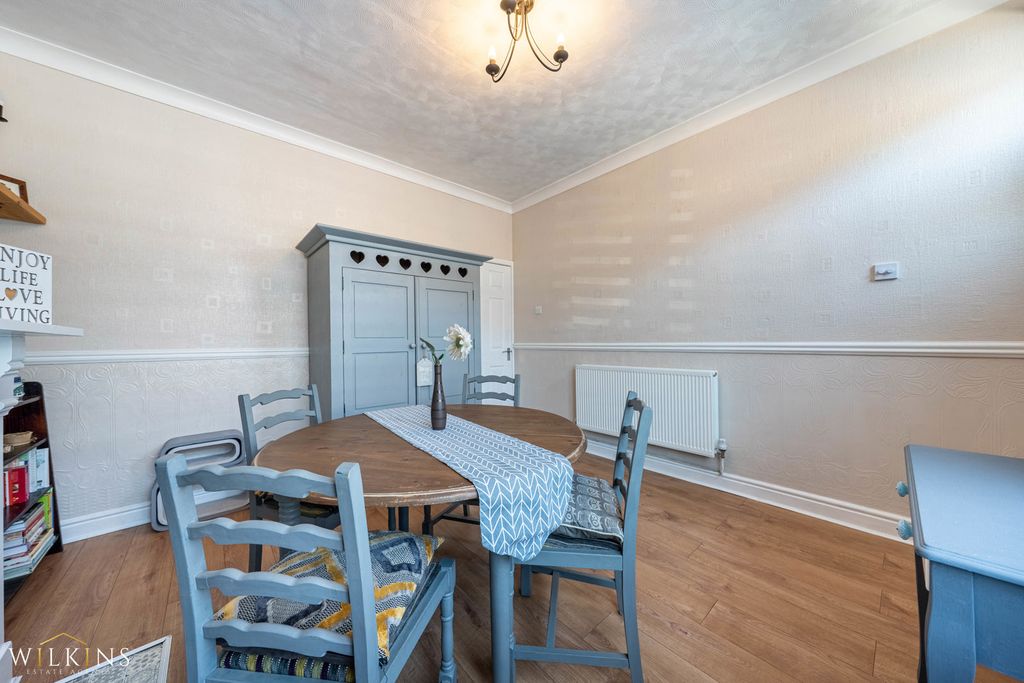 Property photo 3 of 32 Photograph