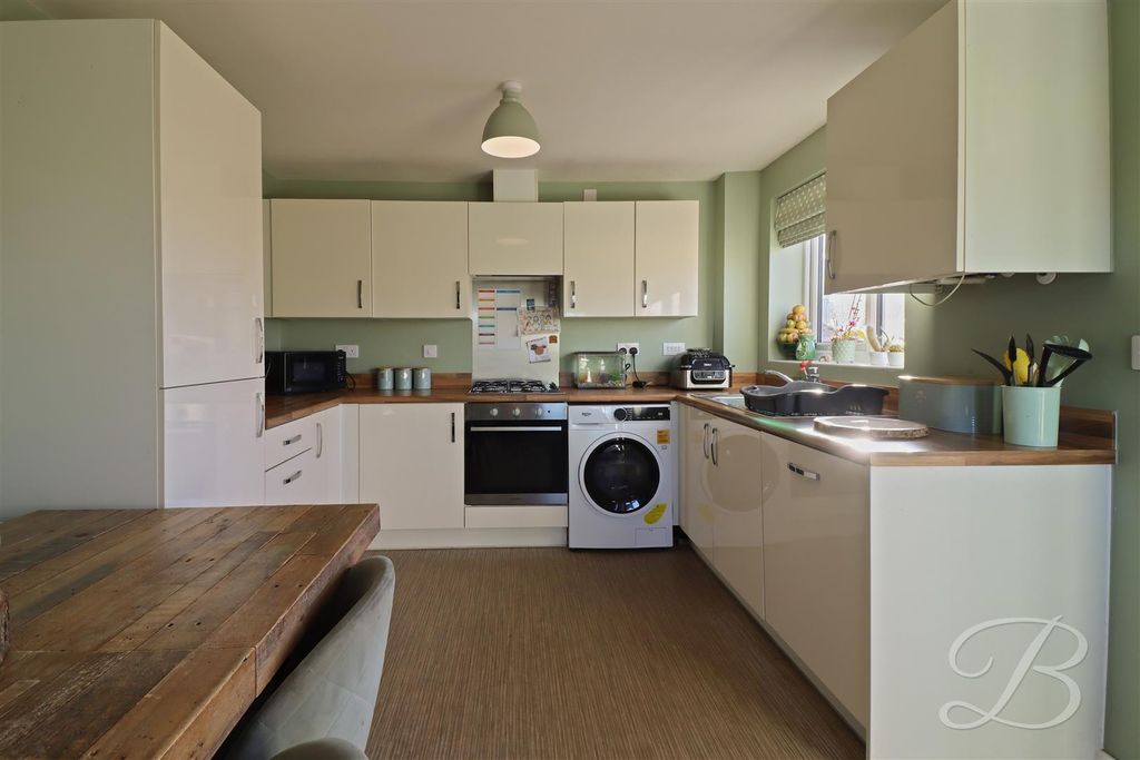 Property photo 3 of 20 Img_8886_1.Jpg