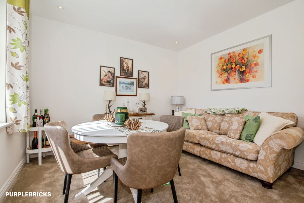 Property photo 3 of 26 Dining / Family Room