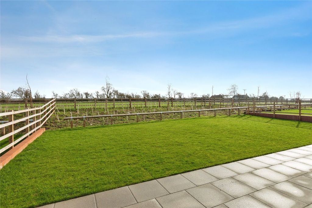 Property photo 3 of 19 Picture No. 11