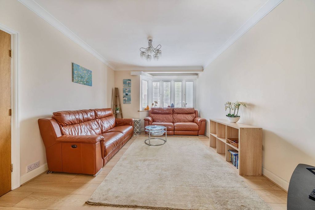 Property photo 2 of 15