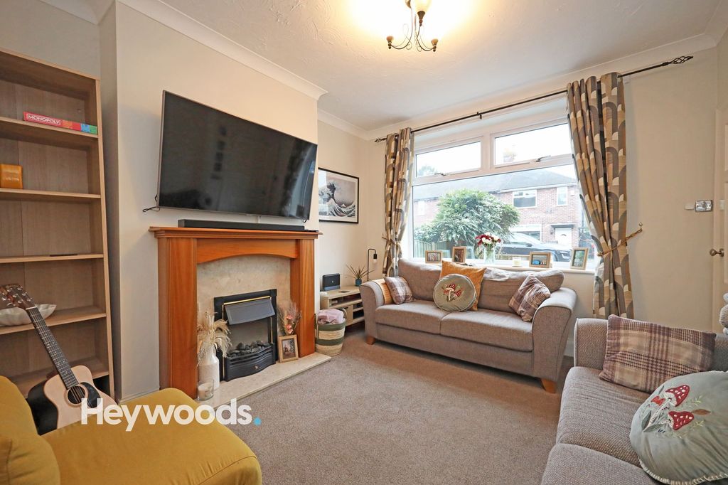 Property photo 2 of 23