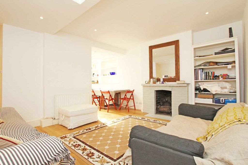 Property photo 1 of 6