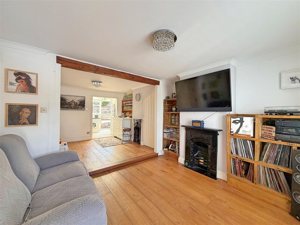 Property photo 2 of 13 Img_3590.Jpg
