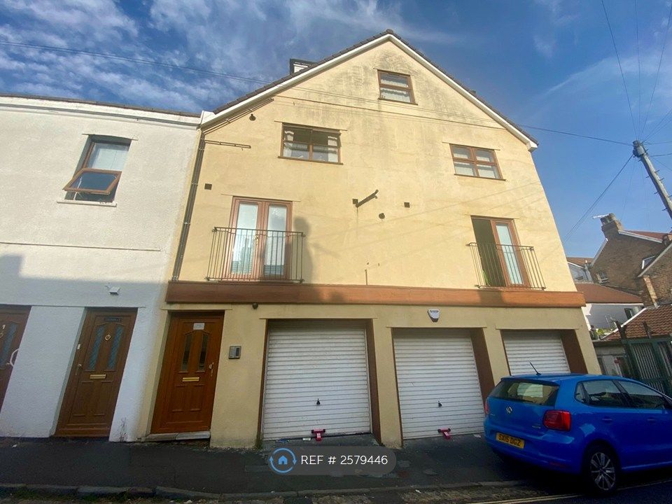 Property photo 1 of 9