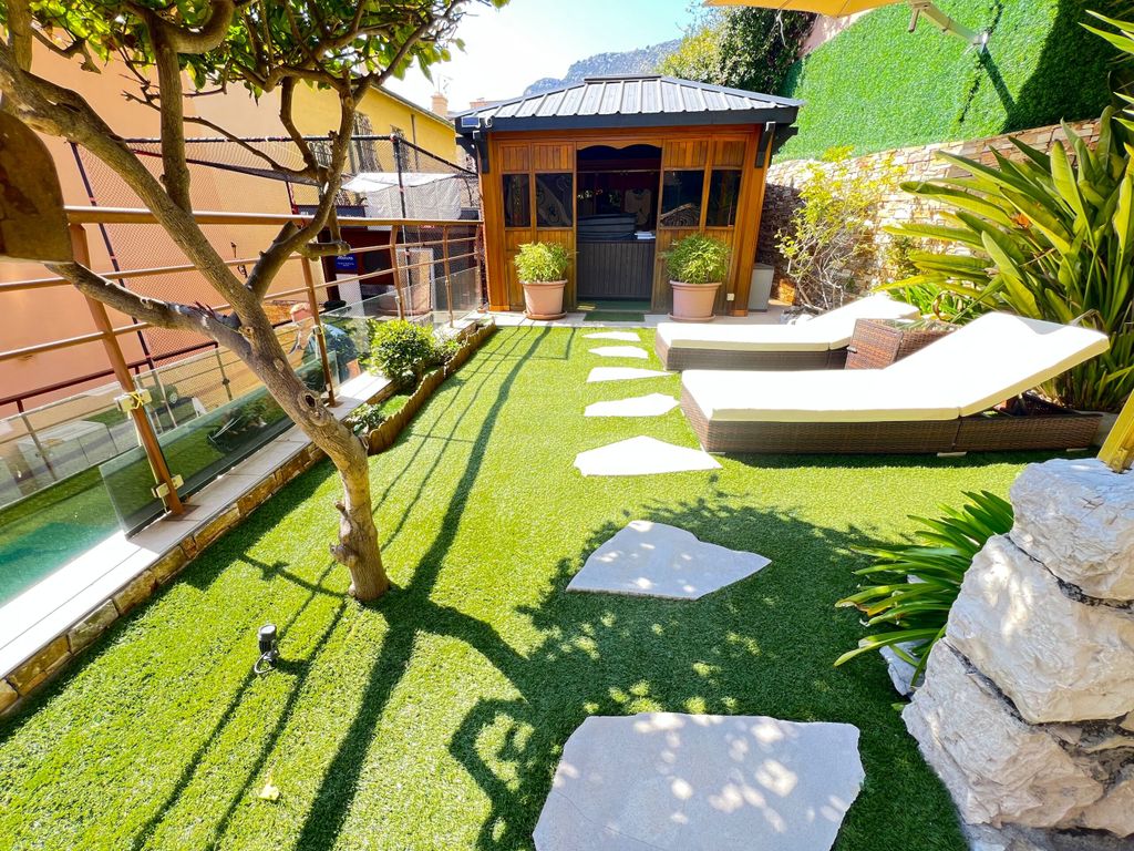 Property photo 3 of 20