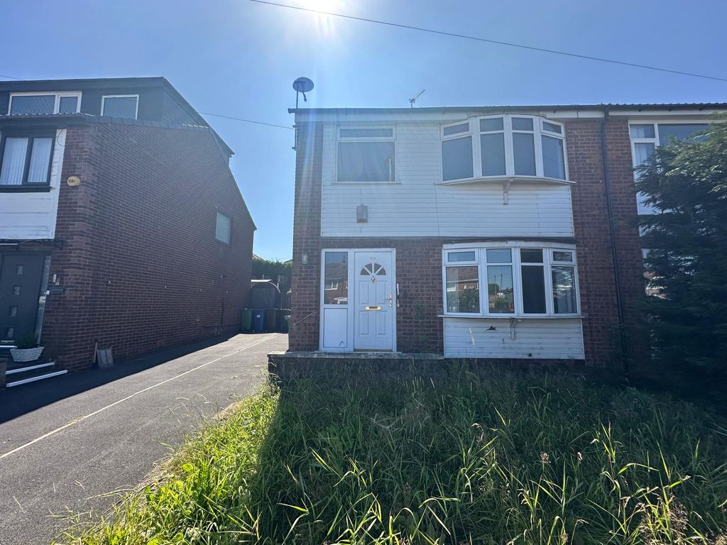 Property photo 1 of 42