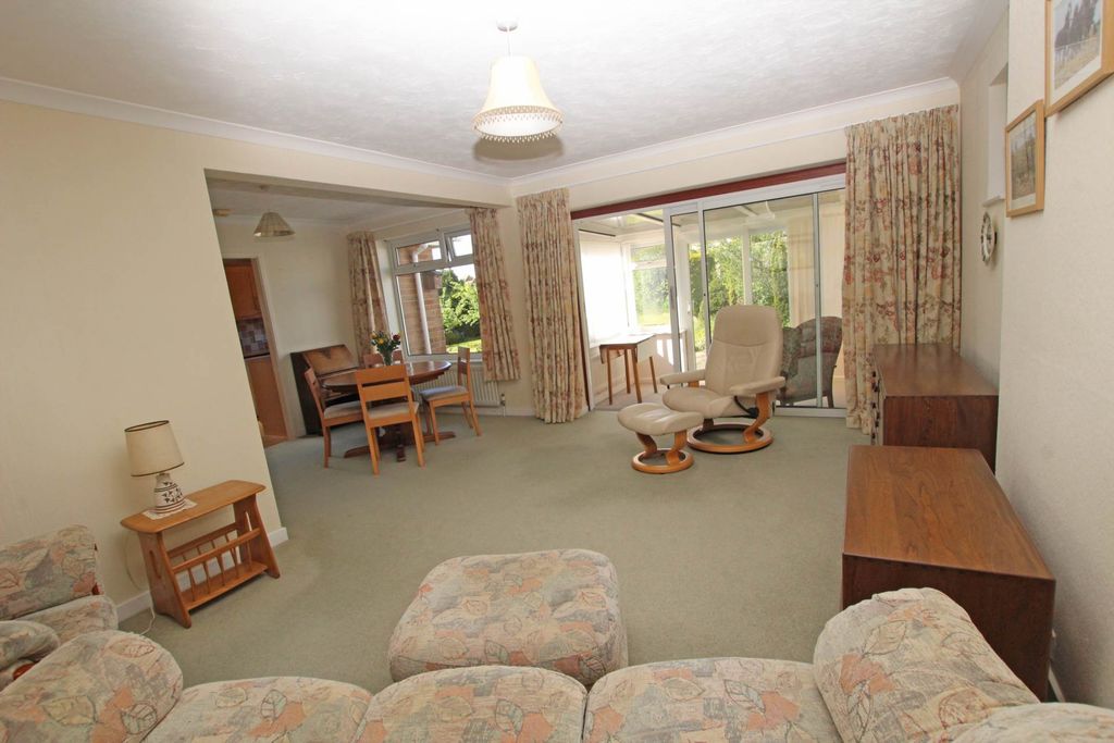 Property photo 3 of 14