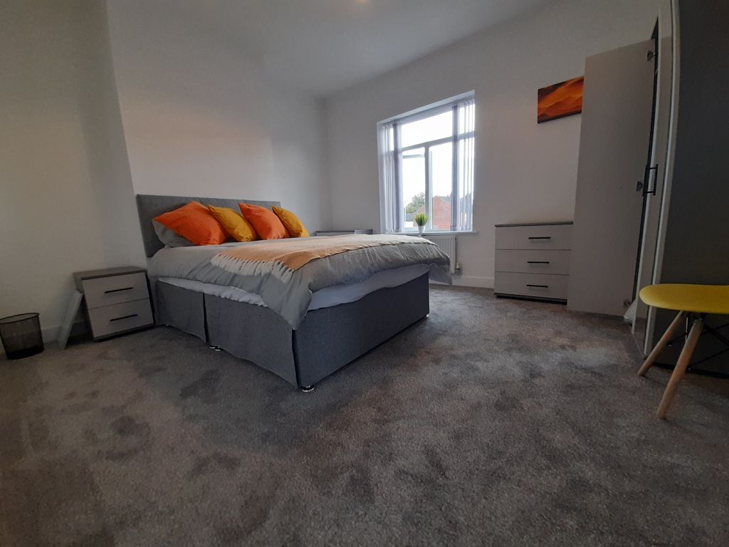 Property photo 3 of 3