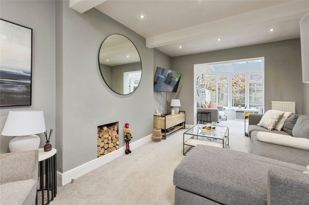 Property photo 2 of 24 Picture No. 21