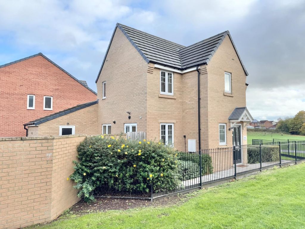 Property photo 2 of 24 Front