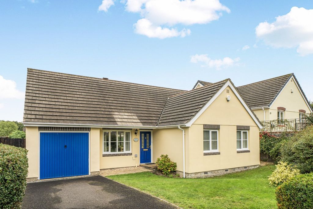 Property photo 1 of 16 5567341