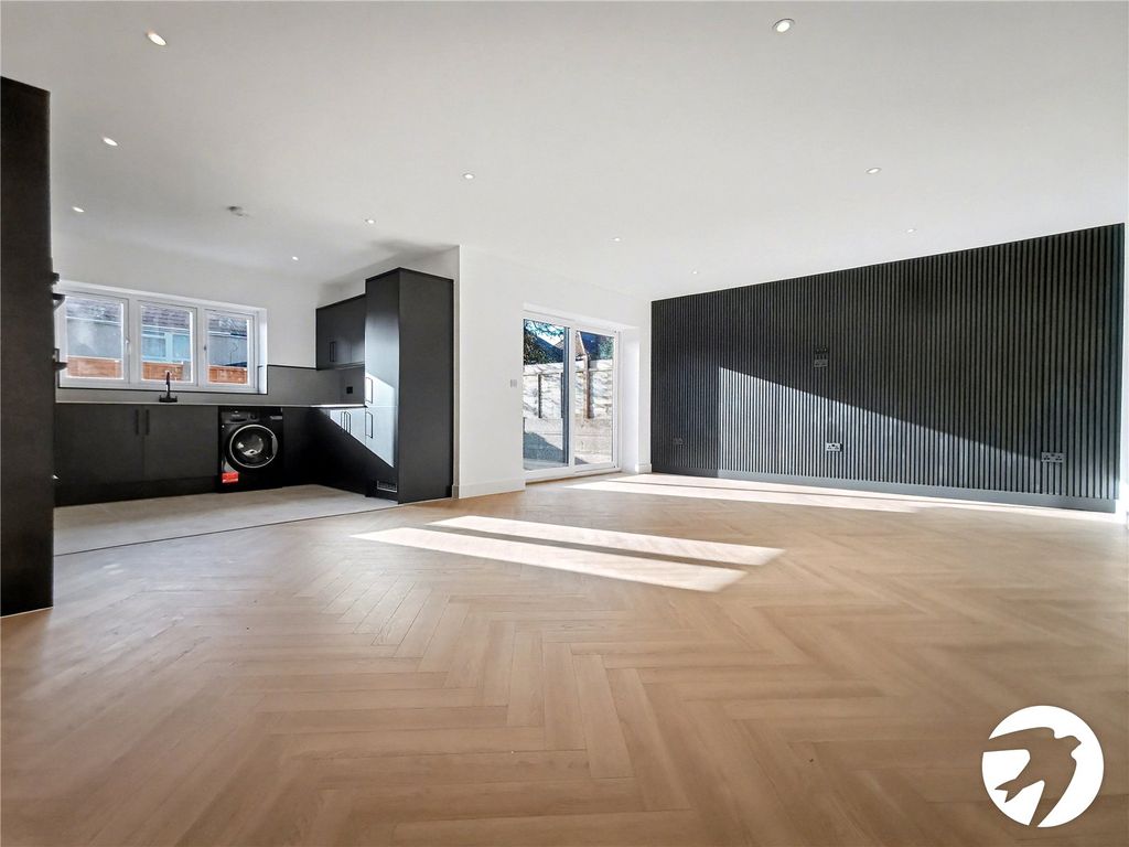 Property photo 2 of 14 Picture No. 06