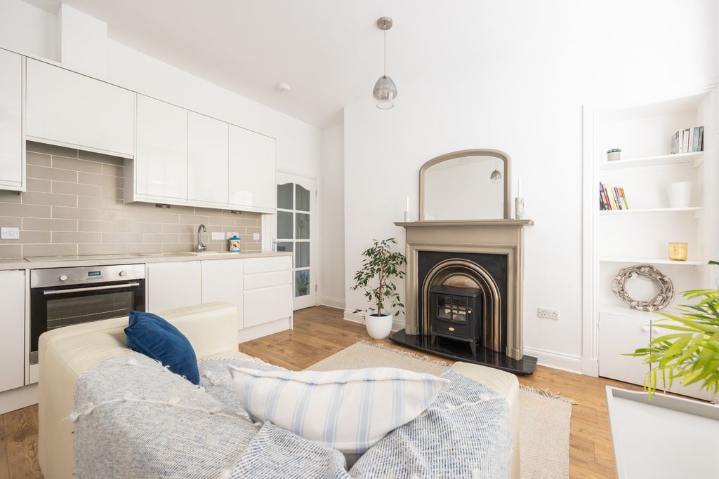 Property photo 3 of 14 Property Image 3